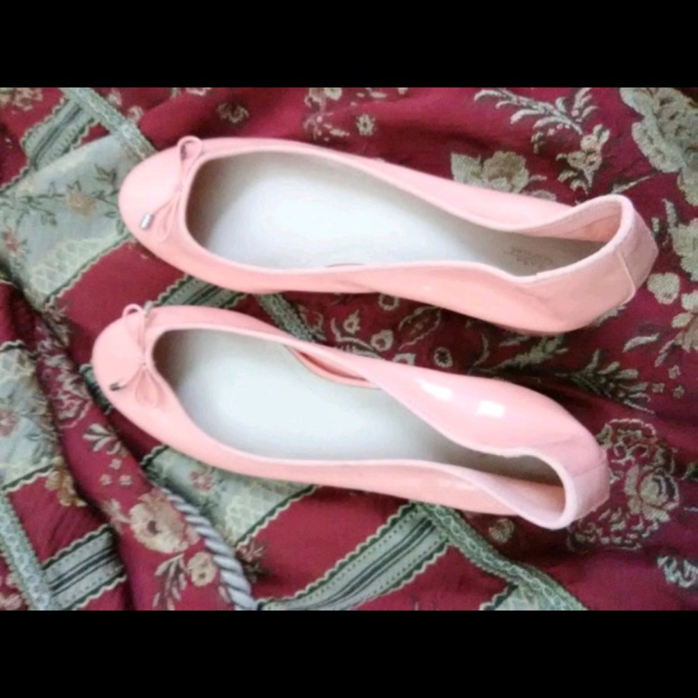 Pink shoes